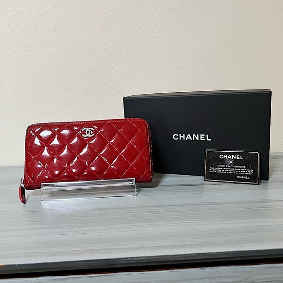 Authentic Red Patent Leather Chanel Zippy Wallet - Picture 11 of 11